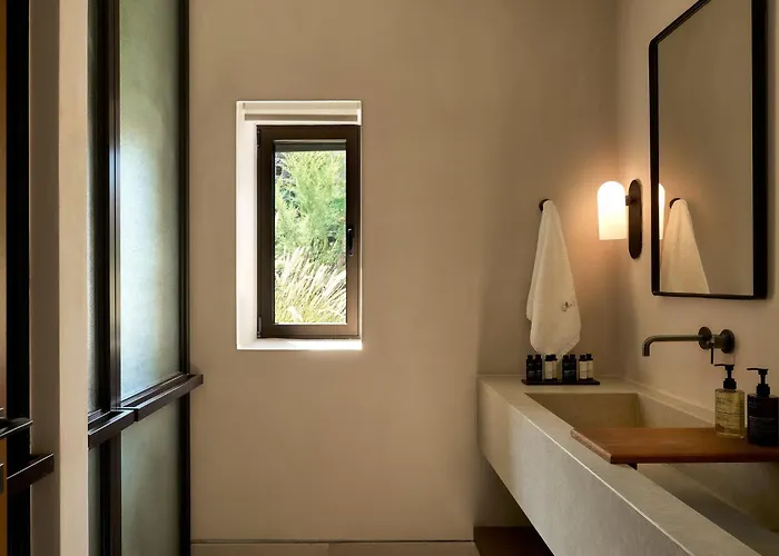 Mantri Villa, A Celestial Retreat With Endless Blue, By Thinkvilla ヴィラ *